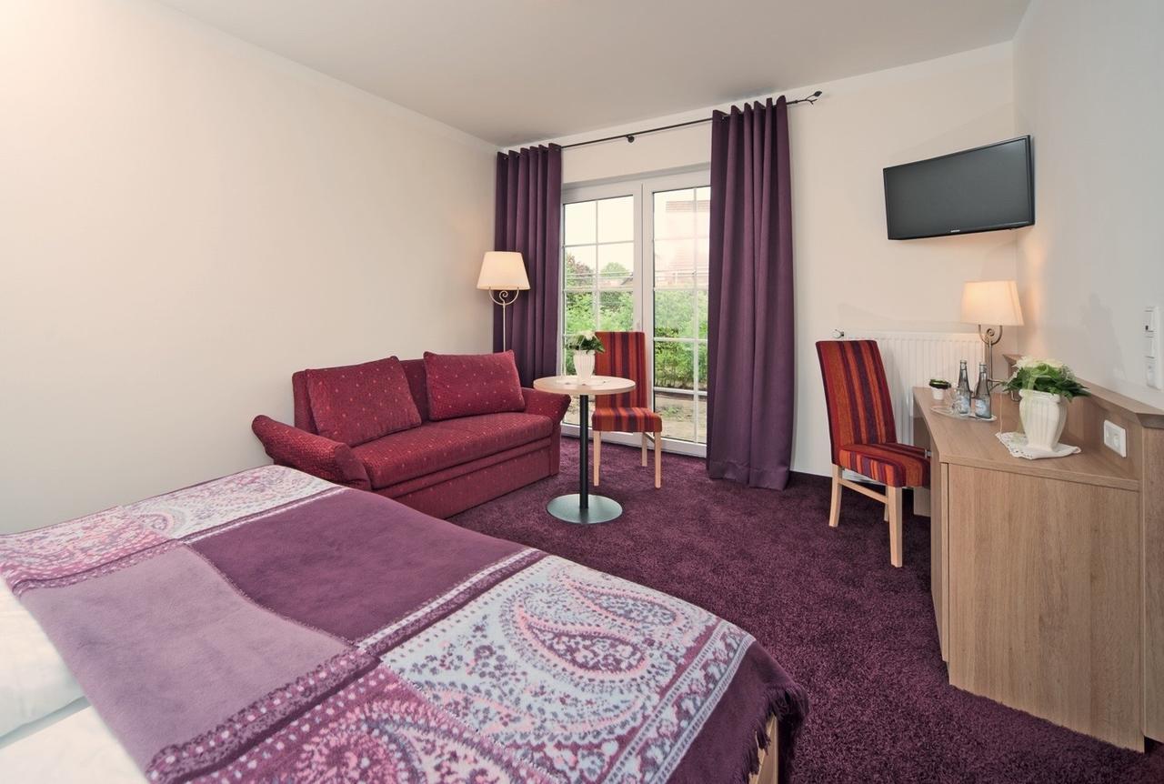 Hotel Restaurant Zum Heidekrug Bersenbrück Esterno foto